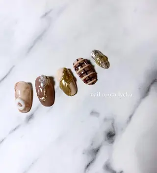 ネイル ネイルルームリッカ 𝐦𝐚𝐲𝐮のネイルデザイン