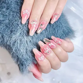 ネイル Queens テイのネイルデザイン