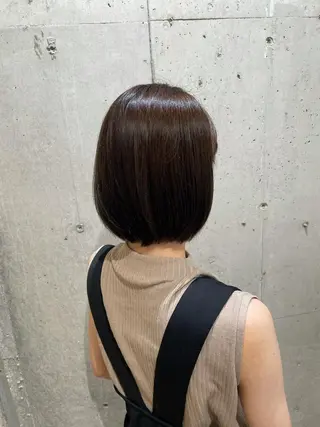 ショート カラー 山本 愛永のヘアスタイル