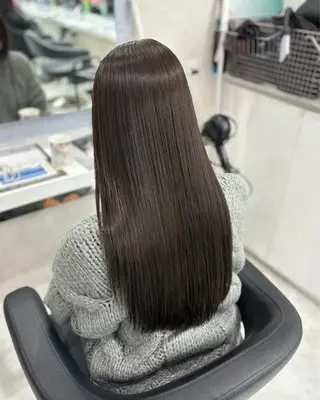 ロング カラー 野口 楓華のヘアスタイル