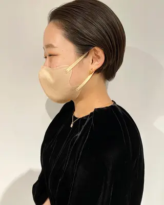 ショート やまもと さえのヘアスタイル