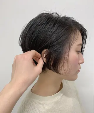ショート 石井 静のヘアスタイル