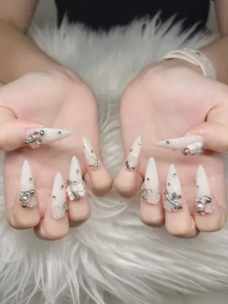 ネイル Lee Nailsのネイルデザイン
