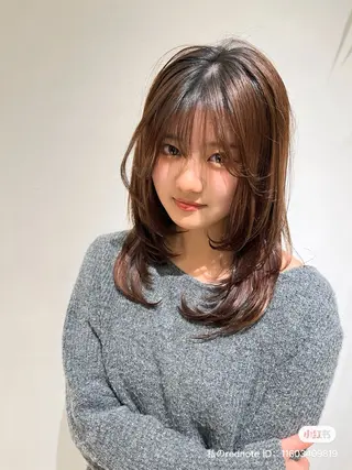ミディアム レイヤー似合わせ 透明感カラーりきやのヘアスタイル