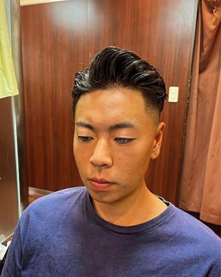 メンズ ヒロ銀座川崎 志田健介のヘアスタイル