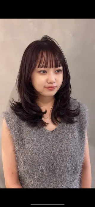 セミロング 新宿/顔周りカット +レイヤー=しずく♩のヘアスタイル