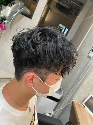 ミディアム パーマ メンズ メンズ縮毛矯正 細谷碧海のヘアスタイル