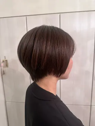 ショート 古澤 由紀子のヘアスタイル