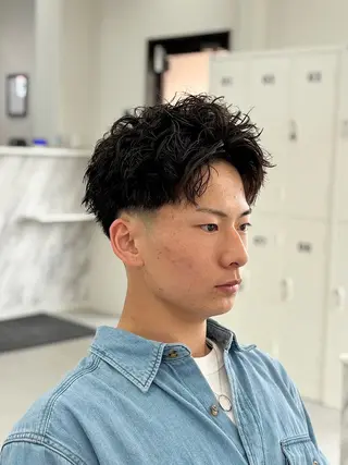 パーマ メンズ KanedaRio パーマ/フェードのヘアスタイル
