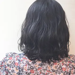 ミディアム カラー ヘアアレンジ 白浜 サキのヘアスタイル