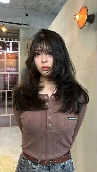 ロング 透明感/グレージュ/ レイヤー/ 青空のヘアスタイル