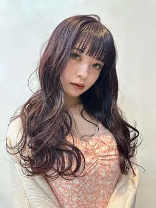 ロング カラー kai .のヘアスタイル
