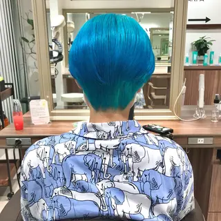 ショート カラー 雅/ダブルカラー/ 白髪ぼかしハイライトのヘアスタイル