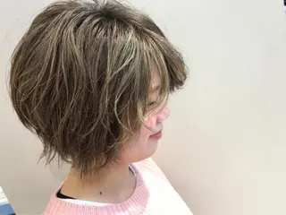 ショート カラー ヘアアレンジ 🤍山本千尋 /ボブ/パーマ🤍のヘアスタイル