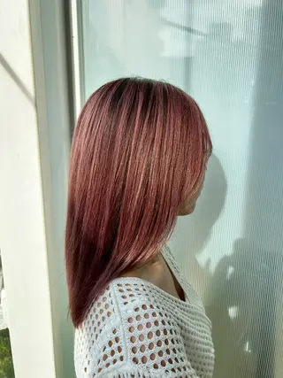 セミロング カラー 滝沢 智希のヘアスタイル