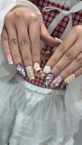 ネイル 🍓個性派ネイル🎶 /Komachi❤️のネイルデザイン