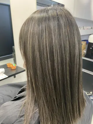 ロング カラー レイヤーカット 赤み消し　店長/大和のヘアスタイル