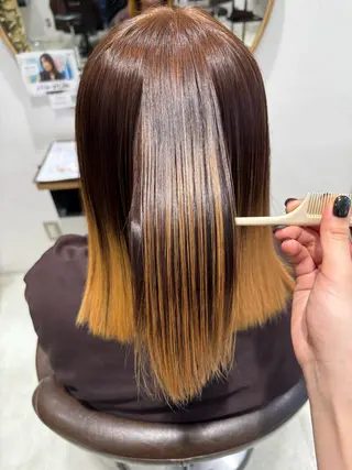セミロング ナチュラルうる艶 カラーミル🌙のヘアスタイル