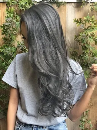 ロング カラー パーマ ヘアアレンジ Device ディバイスのヘアスタイル