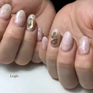 ネイル Legit nail salonのネイルデザイン
