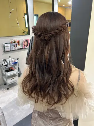 ロング ヘアアレンジ hubhair レイヤー/透明感のヘアスタイル