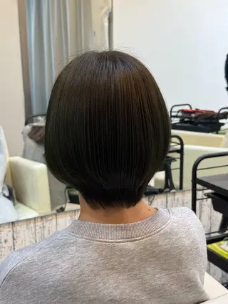 ショート カラー レディースモデル募集 角快利のヘアスタイル