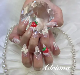 ネイル ADRIANA 大久保駅前徒歩2分のネイルデザイン