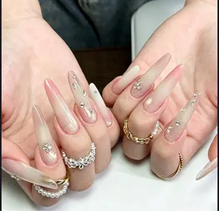 ネイル D-BEAUTY Nailsalonのネイルデザイン