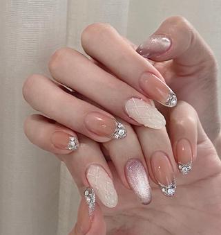 ネイル エリ🫧 nail池袋東口のネイルデザイン