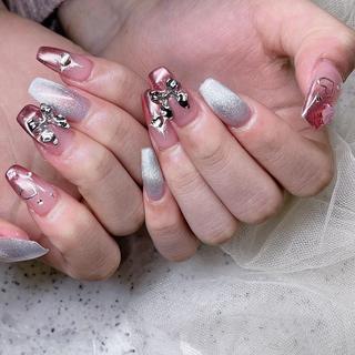 ネイル Queens テイのネイルデザイン