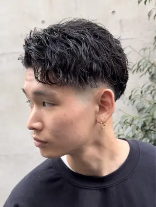 パーマ メンズ 中谷海里/フェザー パーマ/スパイキーのヘアスタイル