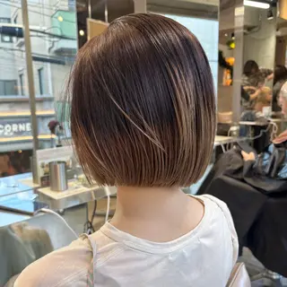 ショート カラー 艶ハイトーン/ボブ ラベンダーカラー🪄のヘアスタイル