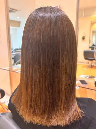 セミロング 川瀬 由詩のヘアスタイル