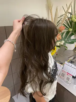 カラー JURI /HUIのヘアスタイル