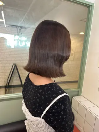ミディアム カラー ベージュ/ダブルカラ ー/新潟駅/青柳萌果のヘアスタイル