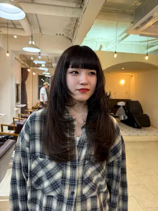 ロング Maho/海外 レイヤー/ハッシュのヘアスタイル