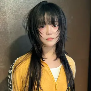 ロング ハッシュ・ウルフ🐺 小顔レイヤー松山直史のヘアスタイル