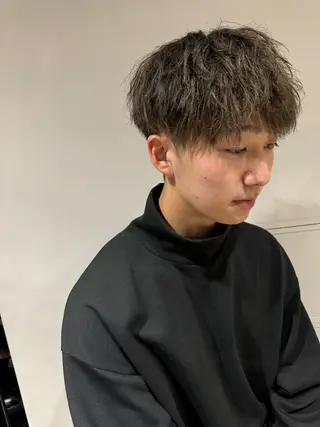 パーマ メンズ 似合う髪型見つけます AYAKAのヘアスタイル
