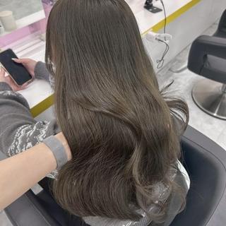 カラー 赤み消し🕊️オリー ブベージュ/原宿のヘアスタイル