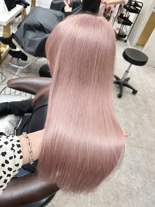 カラー Rio /ハイトーン /艶カラーのヘアスタイル