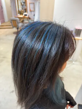 ロング カラー 大塚 しおりのヘアスタイル