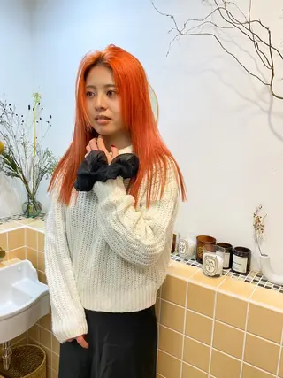ロング カラー 顔周りレイヤーカット ブリーチminamiのヘアスタイル