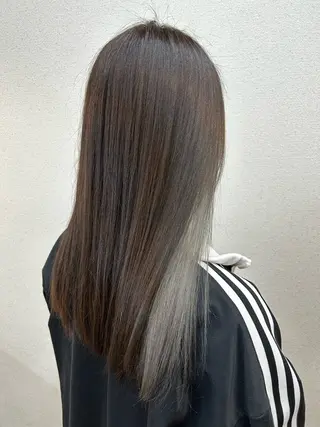 カラー 網代 志帆のヘアスタイル