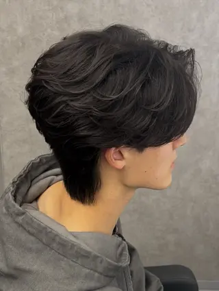 ミディアム パーマ メンズ メンズウルフ特化🐺 🔥長山耕大🔥のヘアスタイル