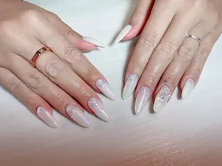 ネイル Whity kiriのネイルデザイン