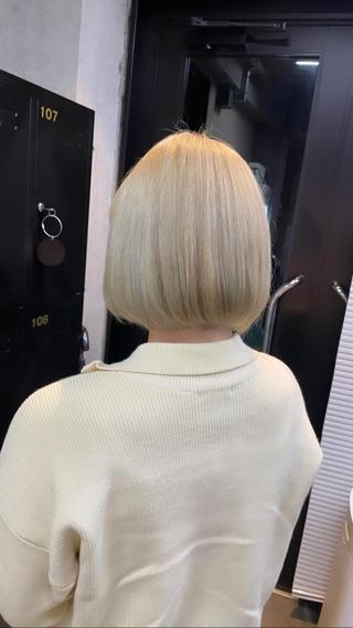 カラー デザインカラー／ 梶本 乃梨叶のヘアスタイル