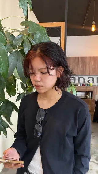 カラー くるみ avedaのヘアスタイル