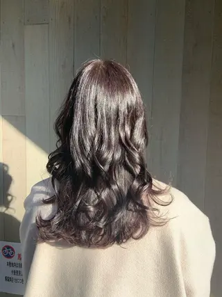 セミロング カラー パーマ ヘアアレンジ ハイトーンカラー🤍 山下 優華のヘアスタイル