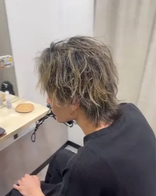 ミディアム TELA HAIR 店長 塩田のヘアスタイル