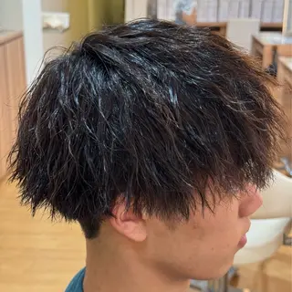 メンズ パーマ特化 山本悠世のヘアスタイル